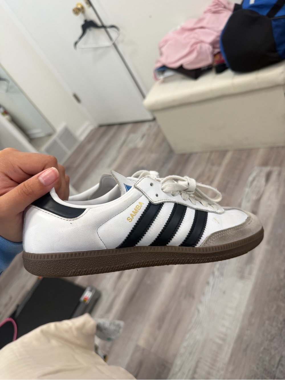 Adidas sambas size 8.5 women’s